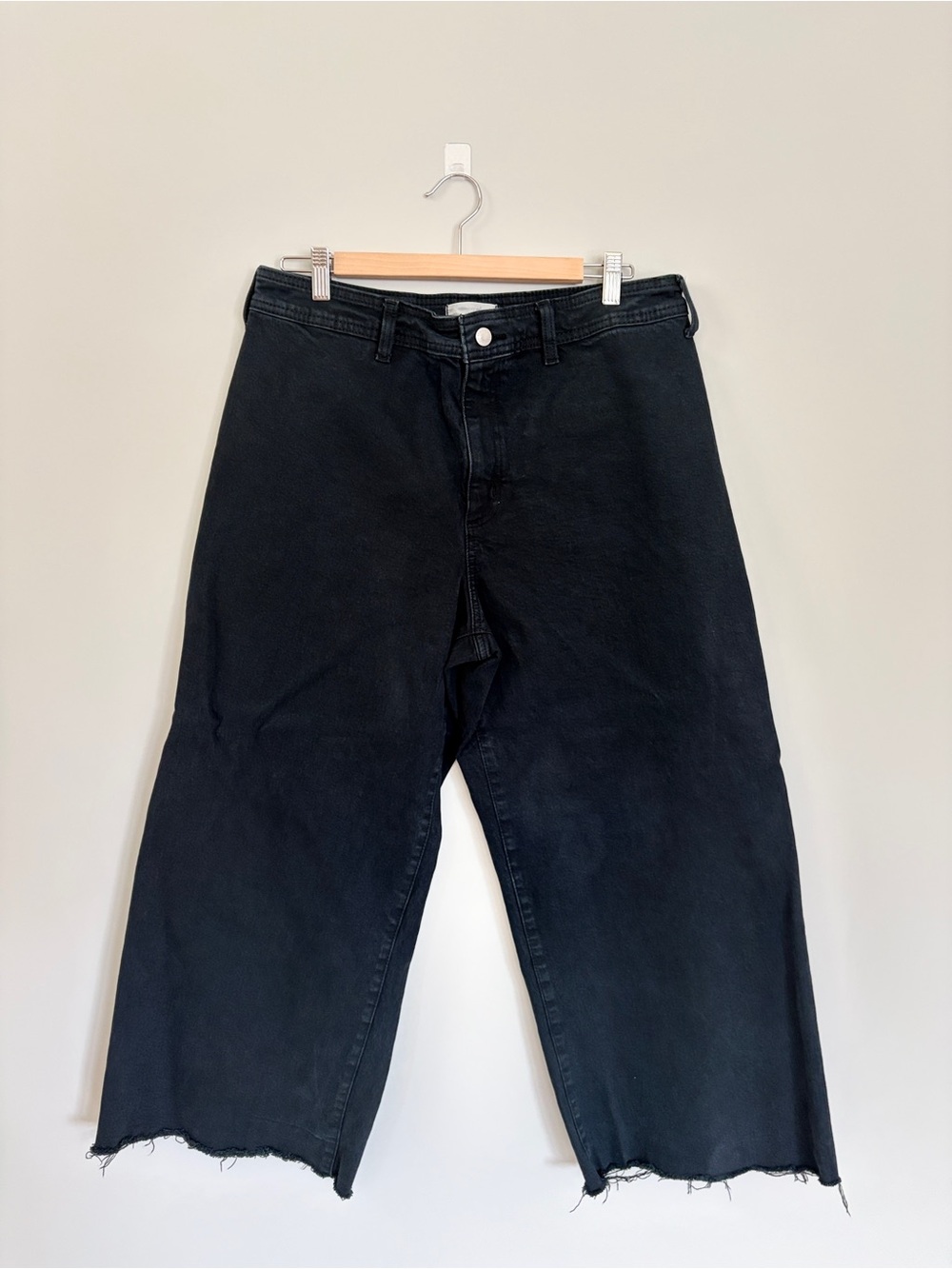Universal Thread High Rise Wide Leg Raw Hem Jeans